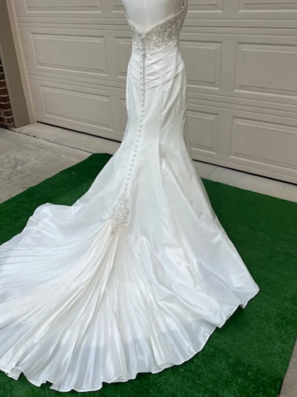 NWT Exclusive Bridal Ivory Taffeta Strapless Gown – Size 8 - Picture 14 of 16